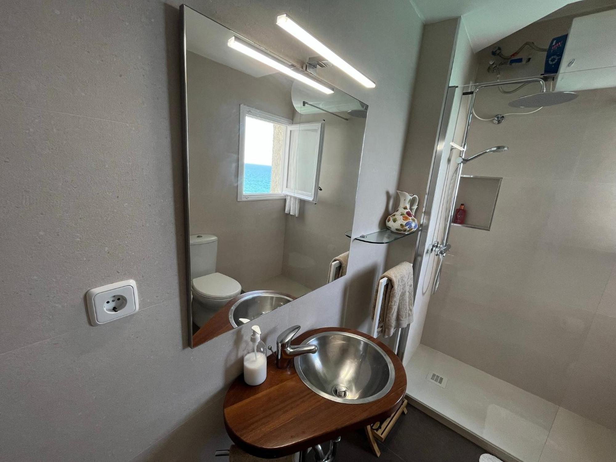 En Acantilado Con Wifi Y Aire Acondicionado * Sitges